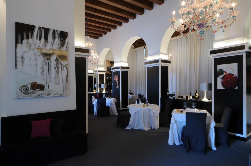 Hotel Cristallo โกเนลยาโน ภายนอก รูปภาพ